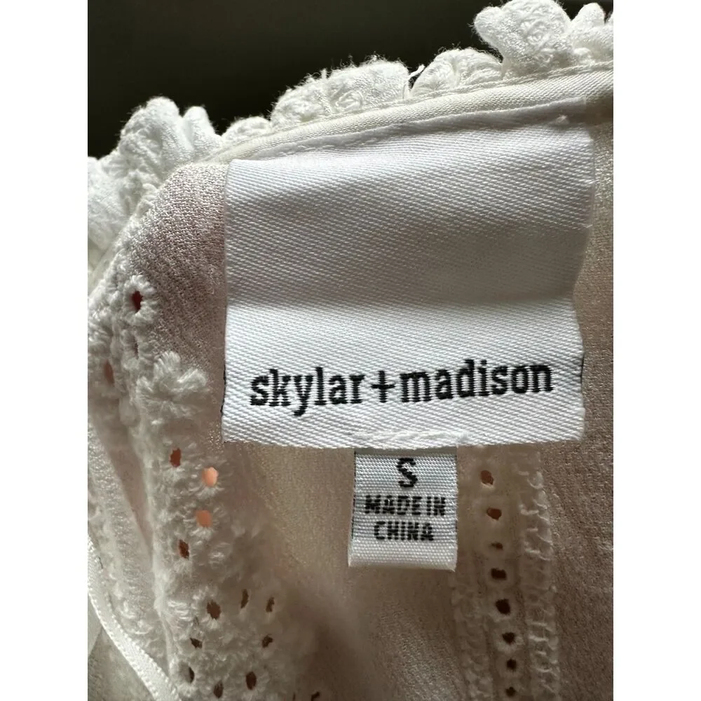Skylar + Madison Women's Eyelet Lace Tie Long Sleeve Ruffle Cropped Top Size S